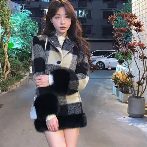 Set đầm dạ lông kẻ caro tay viền bông trắng. Set vest đầm croptop kẻ caro (sẵn XS, S ngắn đỏ)