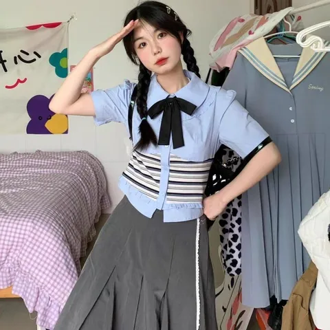 Áo sơ mi croptop kiểu phối kẻ ngang đính nơ (SẴN S)