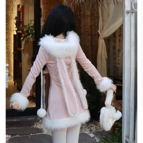 Đầm lông hồng mũ tai thỏ trắng đáng yêu mùa đông