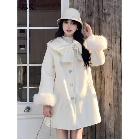 Áo choàng dạ lông dáng rộng đính tay lông xù bông tiểu thư