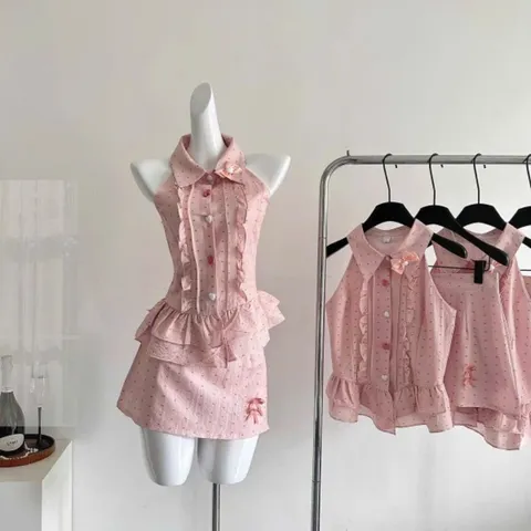 Set đầm hồng bèo và sơ mi khoét tay ngọt ngào