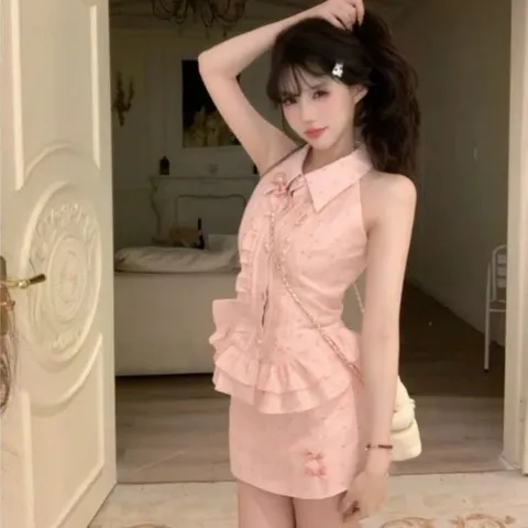 Set đầm hồng bèo và sơ mi khoét tay ngọt ngào