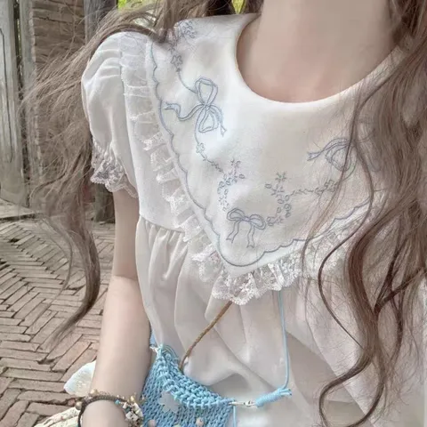Set bộ áo babydoll viền ren và chân váy thô trắng họa tiết hoa xanh cổ tích kiểu Pháp dễ thương (SẴN)