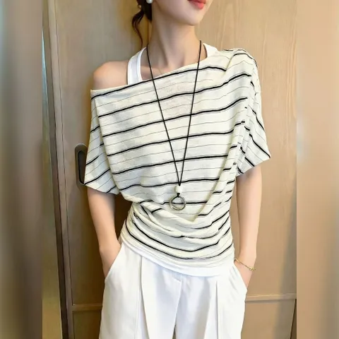 Áo Cộc Tay Cánh Dơi Kẻ Ngang Trễ Vai Cổ Layer Kèm Áo Dây Cổ Bên Trong Vải Thun Lỗ Thoáng Khí