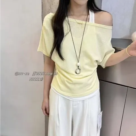 Áo Cộc Tay Cánh Dơi Kẻ Ngang Trễ Vai Cổ Layer Kèm Áo Dây Cổ Bên Trong Vải Thun Lỗ Thoáng Khí