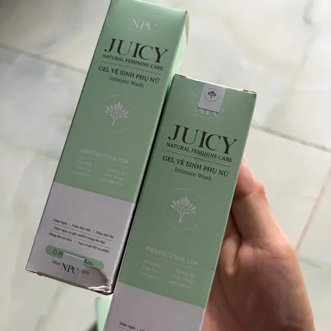 Dung dịch vệ sinh phụ nữ Juicy 100ml làm dịu và bảo vệ vùng kín - Tràm Trà