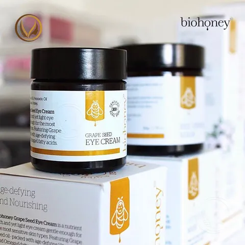 Mặt nạ nọc ong dạng kem giúp săn chắc da Biohoney Bee Venom Mask 50g