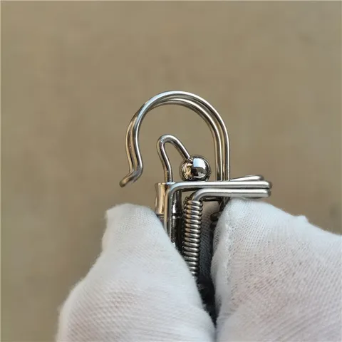 Móc khoá inox 304 làm thủ công bằng que hàn 2 ly phối trụ đốt tre và bi càng dùng càng sáng bóng