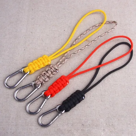 Móc khoá inox 304 thép không gỉ kết hợp dây dù paracord cực kì chắc chắn