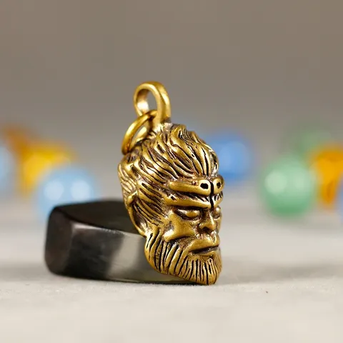 Móc khoá đồng phong thuỷ tôn ngộ không thiết kế đồng thau độc lạ