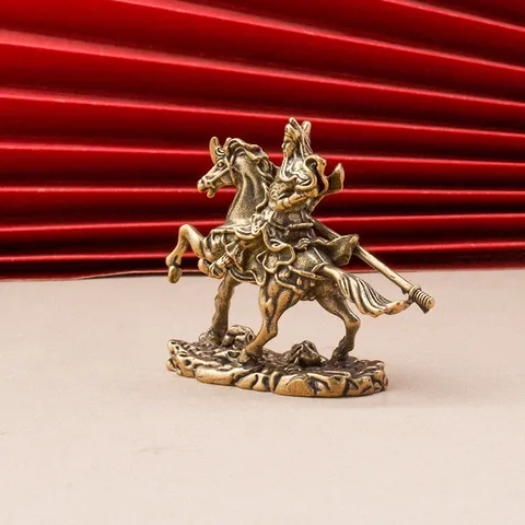 Mô hình quan công bằng đồng mini để bàn decor đẹp mắt