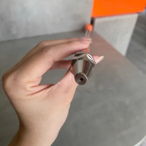 cần xịt rửa xe tăng áp -chân ren 13mm