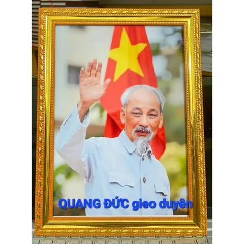Khung + Tranh BÁC HỒ 25CM X 35CM