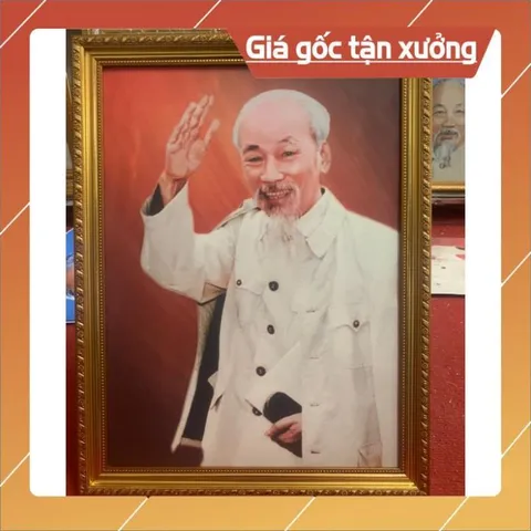 Bác Hồ vẫy tay chào ( khung kèm ảnh) CÓ HOẢ TỐC