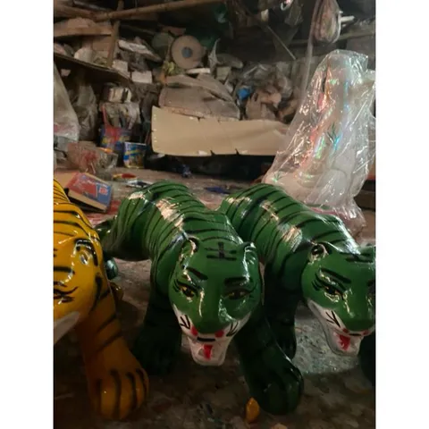 Tôn tượng Cọp thờ bằng đất nung dài 30cm cao 15cm 5 màu