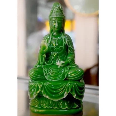 Tượng ngài quan thế âm Bồ tát ngồi cao 18cm composite