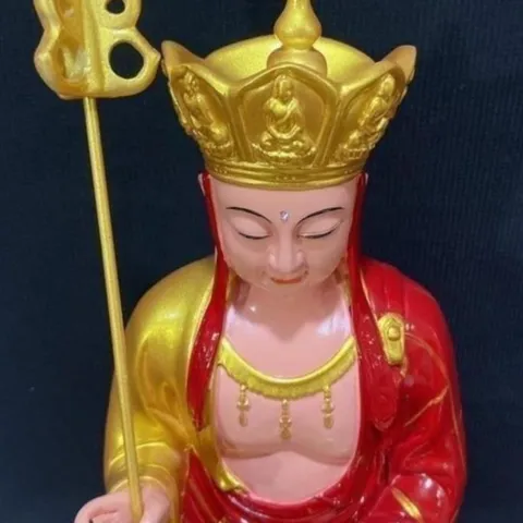 Tượng Địa Tạng Vương Bồ Tát Ngồi 30cm Áo Đỏ Sen Vàng - DƯƠNG KHOA SHOP DƯƠNG KHOA SHOP