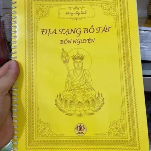 GIEO DUYÊN  Vở Chép Kinh Địa Tạng Bồ Tát Bổn Nguyện A4  CHỮ MỜ LÒ XO CAO CẤP - CHEPDIATANG