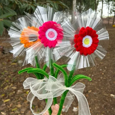 Hoa kẽm nhung handmade. Hoa 8 ống tặng kèm ghim