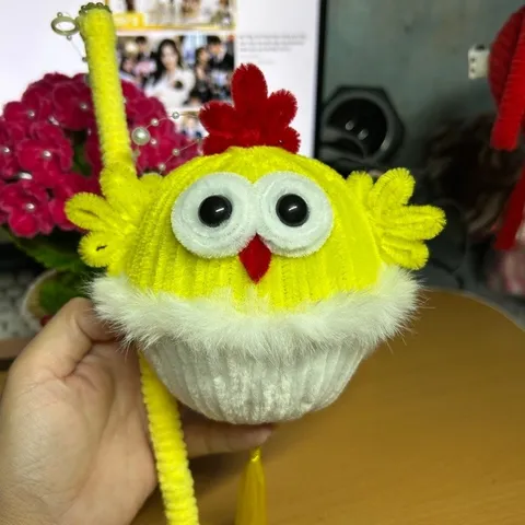 Lồng đèn bé gà kẽm nhung. sản phẩm hoàn chỉnh