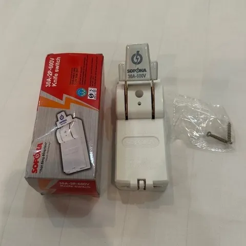 CẦU DAO ĐẾ SỨ 30A-2P-600V , 20A , 60A CỰC ĐÚC SOPOKA