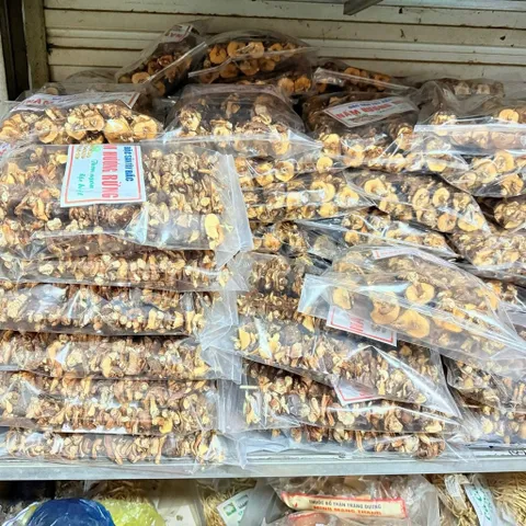 200gr Nấm Hương Rừng Xiên Khô - Đặc Sản Vùng Cao, Tai Dày Thơm Đậm, Bổ Sung Chất Xơ, Dùng Nấu Canh Xào Chay