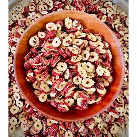 1Kg Táo Đỏ Thái Lát Tân Cương – Vị Ngọt Dịu – Snack Tự Nhiên Giòn Rụm – Dùng Pha Trà, Nấu Chè, Chưng Yến, Tiềm Gà