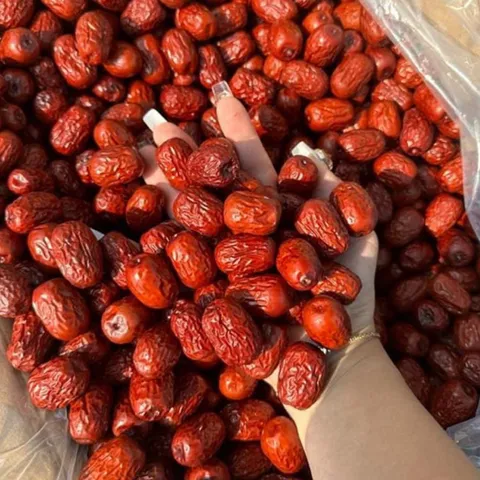 1Kg Táo Đỏ Tân Cương Nguyên Quả, Vị Ngọt Dịu, Thơm Ngon Dùng Pha Trà, Nấu Chè, Chưng Yến, Tiềm Gà, Chứng Yến Bổ Dưỡng