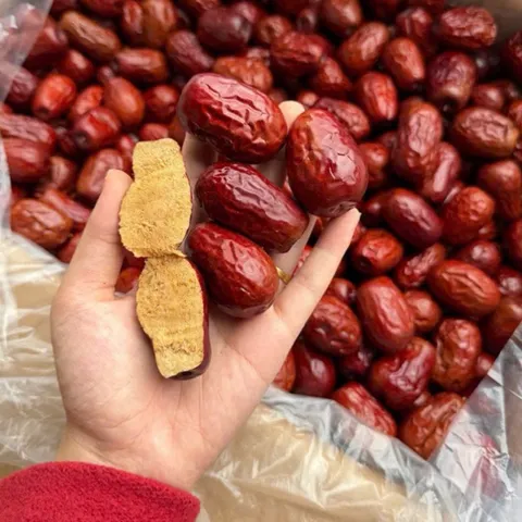 1Kg Táo Đỏ Hoà Điền To Đại (size 8,9 quả) Vị Ngọt Dịu, Thơm Ngon Dùng Pha Trà, Nấu Chè, Chưng Yến, Tiềm Gà, Chưng Yến