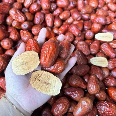 1Kg Táo Đỏ Hoà Điền To Đại (size 8,9 quả) Vị Ngọt Dịu, Thơm Ngon Dùng Pha Trà, Nấu Chè, Chưng Yến, Tiềm Gà, Chưng Yến