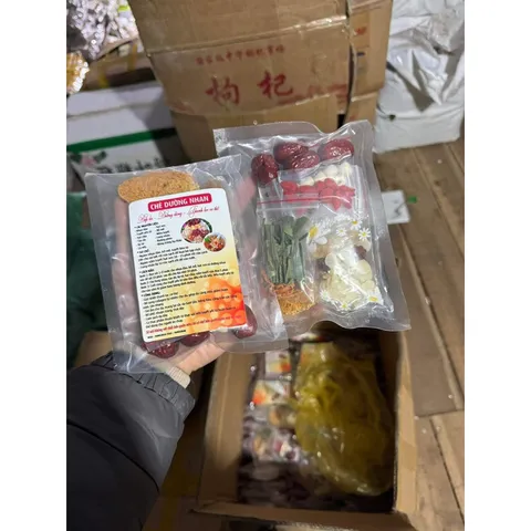 Set Chè Dưỡng Nhan Tuyết Yến 12 vị (150g) nấu được 1,5-2l nước