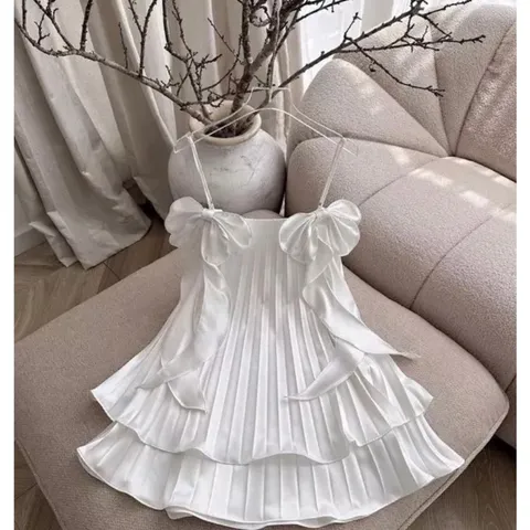 Sét bộ babydoll xếp ly 2 dây mix chân váy (có lót quần) siêu xinh xắn Giá 290k/ cả set Chất liệu lụa cao cấp Màu trắng