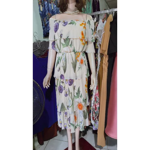 💃💃đầm dập ly hoa bẹt vai💃💃 siêu đẹp, có thể mặc được 2 kiểu: lên vai và bẹt vai đều đẹp Giá 390k Hàng có sẵn giao ngay