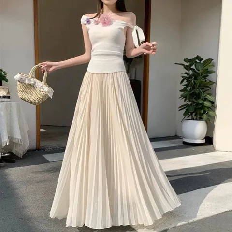 Chân váy trắng dáng dài siêu đẹp Hàng có sẵn giao ngay Giá 330k Đúp lót 2 lớp Dưới 70kg mặc đẹp