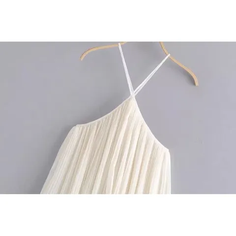 Đầm  yếm 2 dây trắng kem dập ly Hàng cao cấp màu kem Giá 290k
