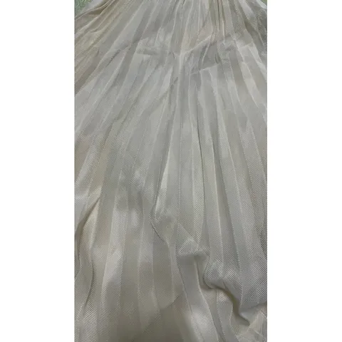 Đầm  yếm 2 dây trắng kem dập ly Hàng cao cấp màu kem Giá 290k