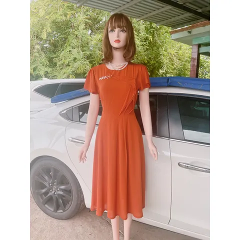 Đầm đính ngọc  Màu cam  Giá 320k Hàng có sẵn giao ngay chất liệu chifffon 2 lớp Hàng cao cấp