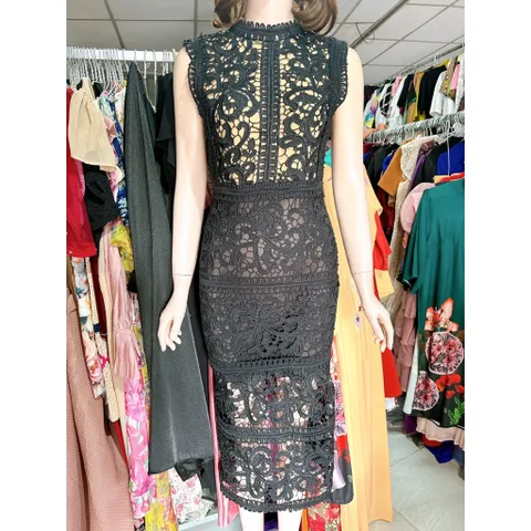 ĐẦM REN NỔI 2 LỚP CAO CẤP kèm ảnh thật Hàng có sẵn giao ngay S Size S, eo dưới 70 cm Giá 350k Đúp lót 2 lớp Màu đen