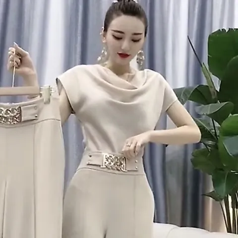 Quần Ống Rộng sang trọng Giá 290k Hàng cao cấp Màu nude Size SML mặc đẹp Phía trước đai, phía sau bo chun co giãn dễ mặc