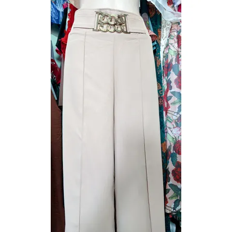 Quần Ống Rộng sang trọng Giá 290k Hàng cao cấp Màu nude Size SML mặc đẹp Phía trước đai, phía sau bo chun co giãn dễ mặc