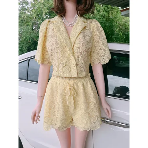 Set ren thiết kế cao cấp. Mềm mịn và mát. Freesize 58kg đổ lại. Hàng có sẵn giao ngay M Màu vàng nhạt Eo quần bo chun