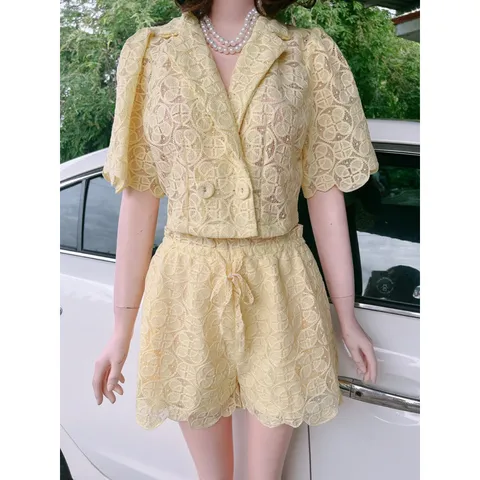Set ren thiết kế cao cấp. Mềm mịn và mát. Freesize 58kg đổ lại. Hàng có sẵn giao ngay M Màu vàng nhạt Eo quần bo chun