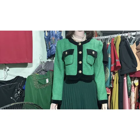 ✔  áo khoác ngoài Dạ Tweed hay mặc làm áo đều được ,Đệm Vai tỉ mỉ Màu xanh phối viền đen nút vàng siêu đẹp Hàng có sẵnáo