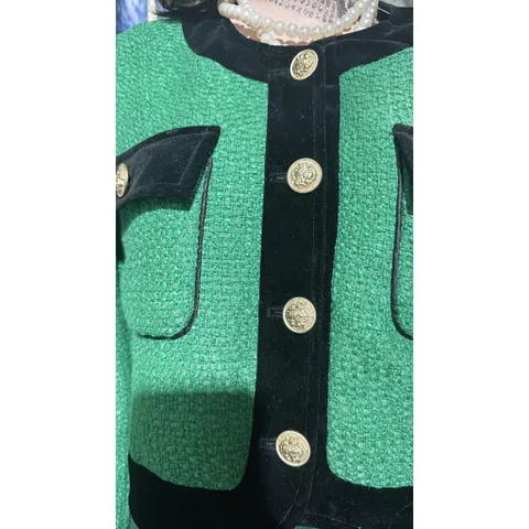 ✔  áo khoác ngoài Dạ Tweed hay mặc làm áo đều được ,Đệm Vai tỉ mỉ Màu xanh phối viền đen nút vàng siêu đẹp Hàng có sẵnáo