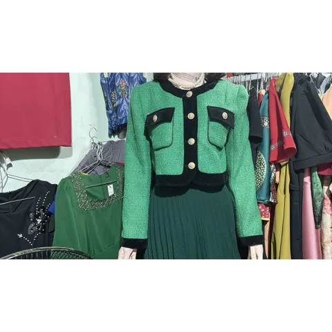 ✔  áo khoác ngoài Dạ Tweed hay mặc làm áo đều được ,Đệm Vai tỉ mỉ Màu xanh phối viền đen nút vàng siêu đẹp Hàng có sẵnáo