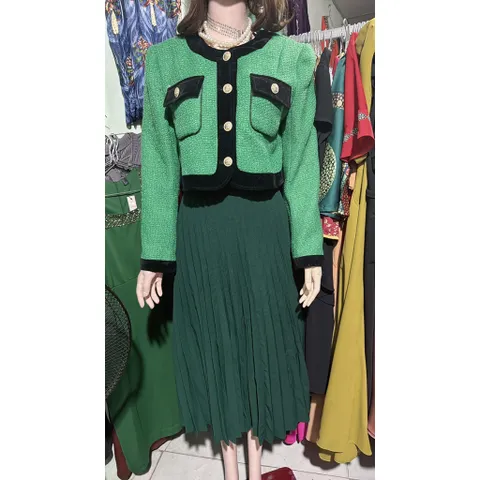 ✔  áo khoác ngoài Dạ Tweed hay mặc làm áo đều được ,Đệm Vai tỉ mỉ Màu xanh phối viền đen nút vàng siêu đẹp Hàng có sẵnáo