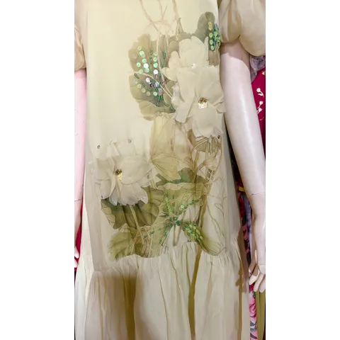 Đầm suông đính hoa siêu đẹp  Hàng có sẵn gia ngay  Màu xanh, tím, kem Giá 350k Size SM mặc đẹp Bầu bì bon chen thoải mái