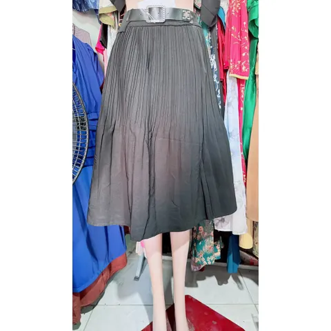 Chân Váy Xếp Ly Cạp Cao Tôn Dáng Thiết Kế Lên From Xinh Giá 220k Hàng có sẵn giao ngay L Đủ size SML