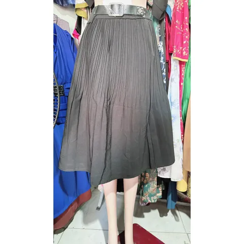 Chân Váy Xếp Ly Cạp Cao Tôn Dáng Thiết Kế Lên From Xinh Giá 220k Hàng có sẵn giao ngay L Đủ size SML