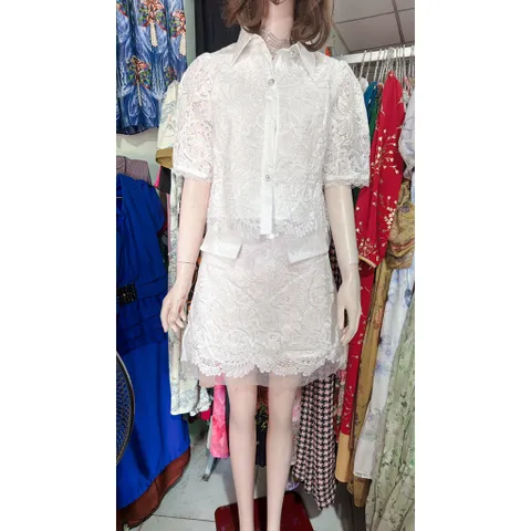 Set bộ áo ren + chân váy ren Hàng có sẵn giao ngay L Giá 399k/ cả bộ Màu trắng